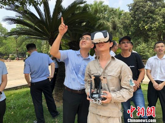 智能全景AR巡檢無人機遠程可視化操作。三明供電供圖